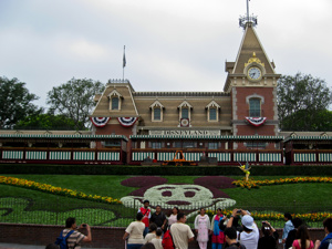 Disneyland Thumbnail